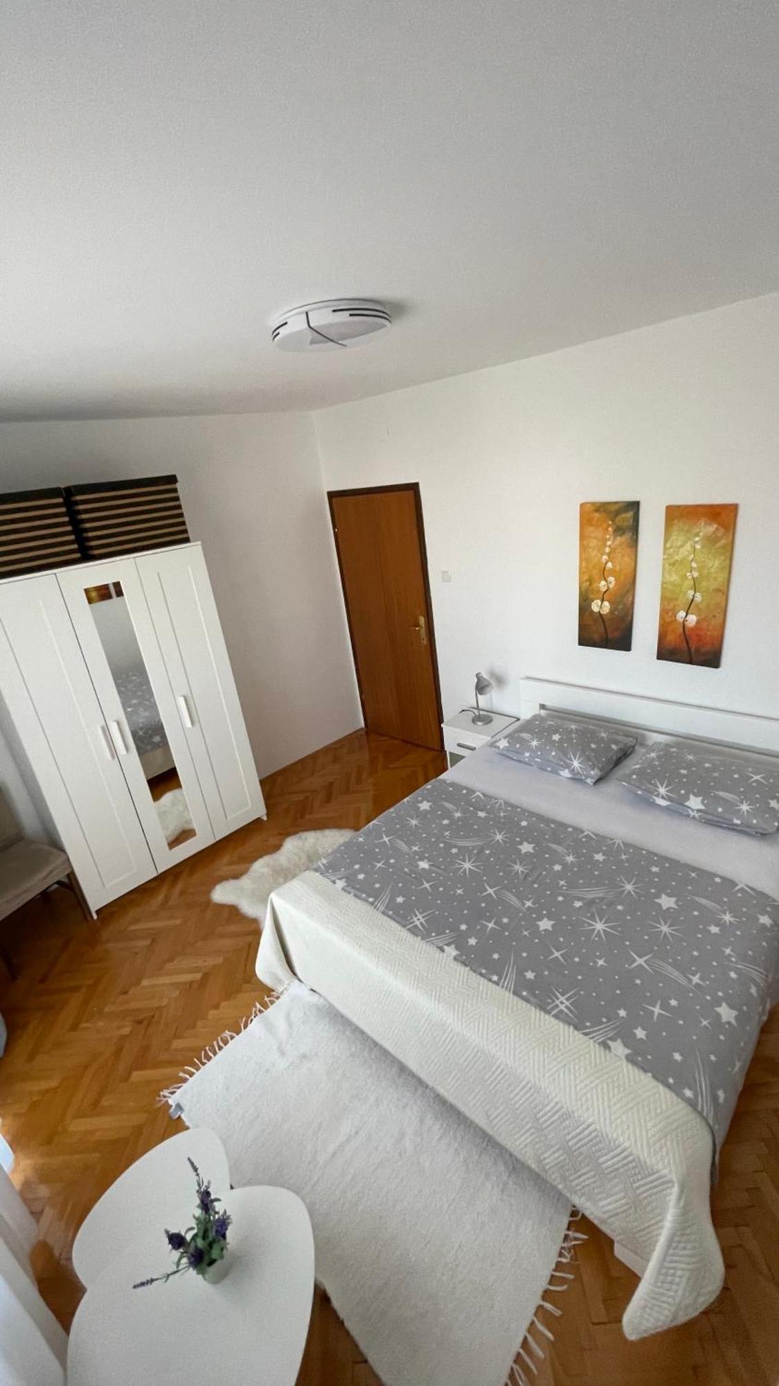 Mag Apartmani เยเซรา ภายนอก รูปภาพ